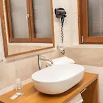 Hotel Domus Laetitiae