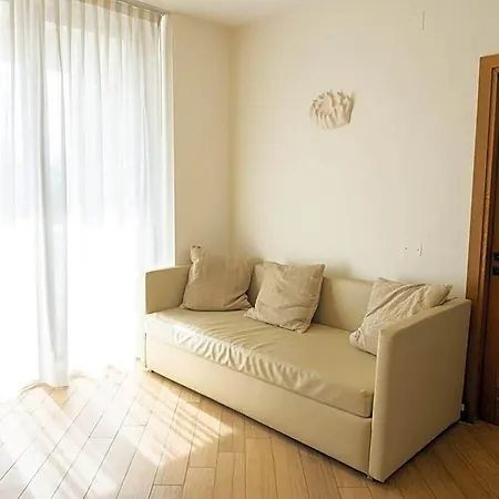 Domus Laetitiae Otel
