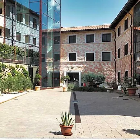 Domus Laetitiae Otel Assisi
