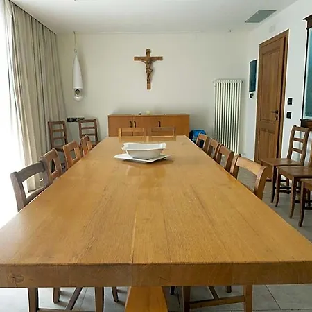 Otel Domus Laetitiae Assisi