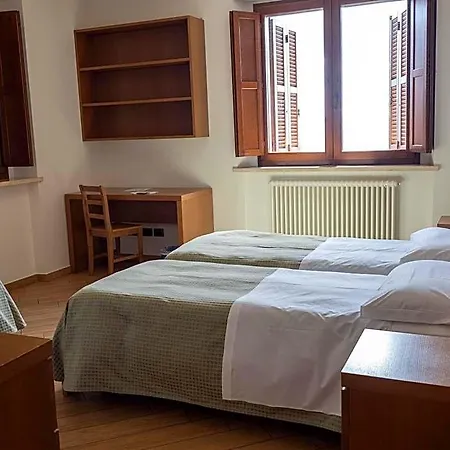 Domus Laetitiae Otel