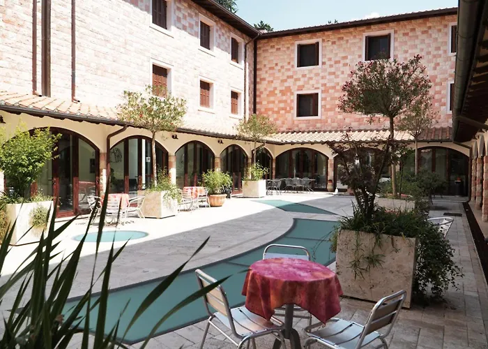 Hotel Domus Laetitiae Assisi