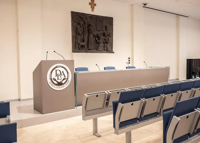 호텔 Domus Laetitiae *